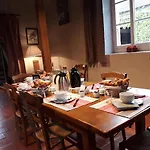 Au Château Couette-café Juillac (Gers)