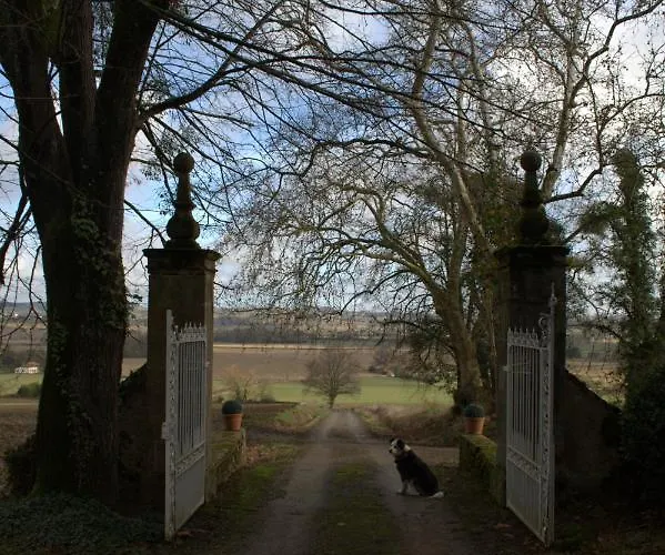 Au Chateau Bed and breakfast Juillac (Gers)